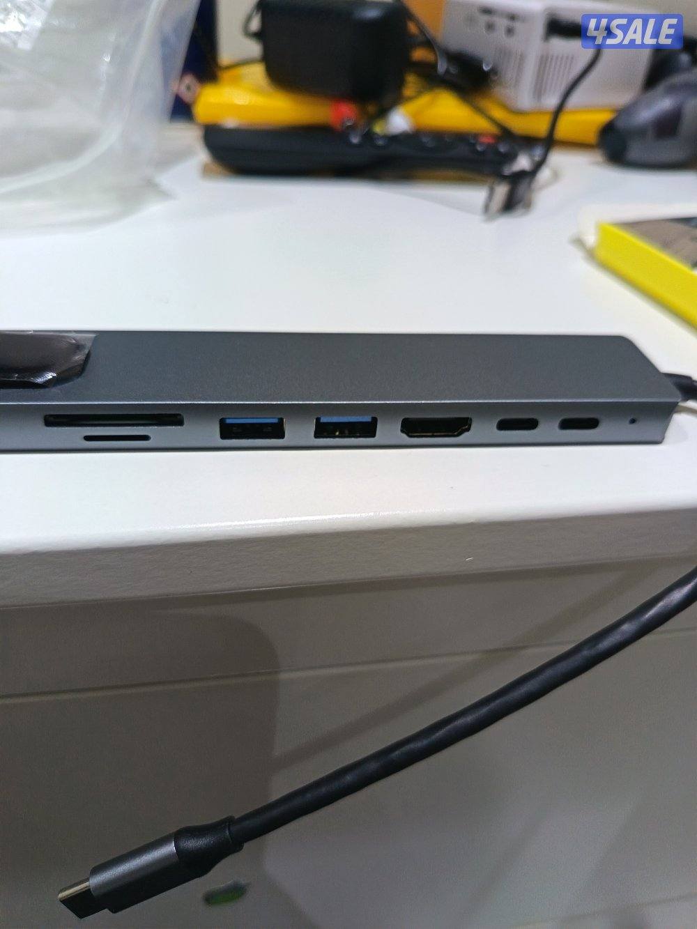 محول متعدد الوظائف   Multifunctional adapter4