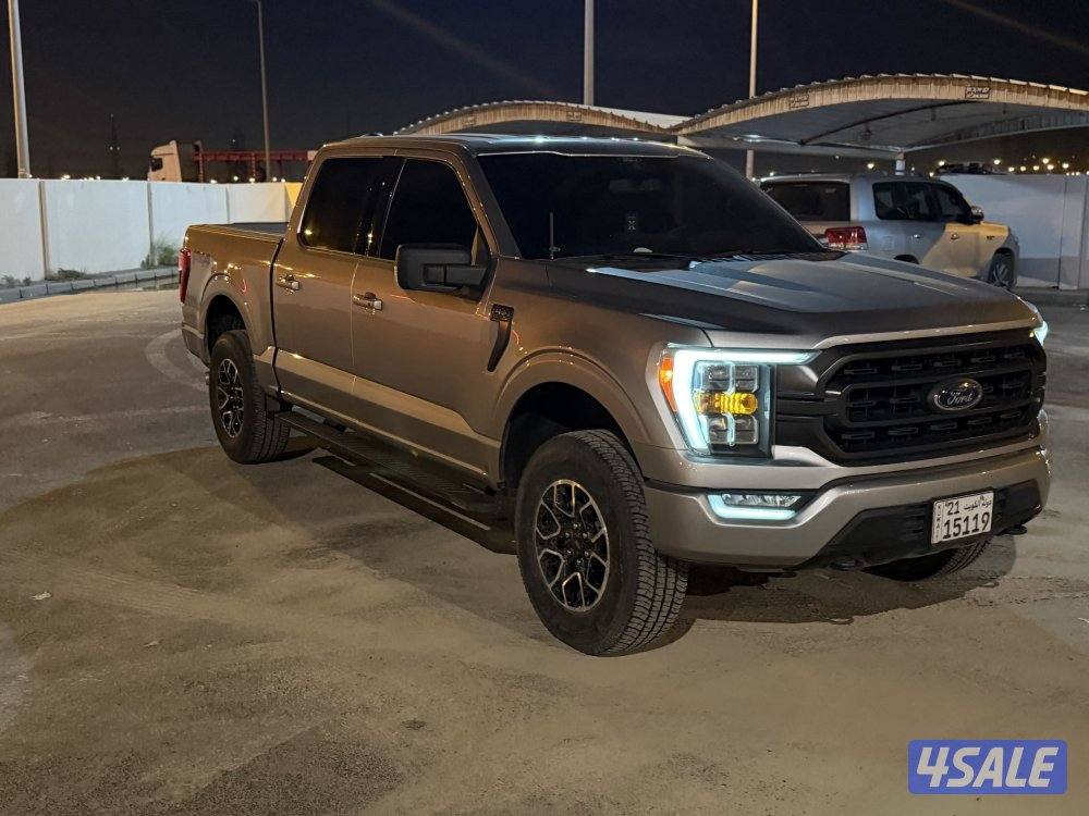 للبيع وانيت فورد fx4 شرط الفحص بل كامل1