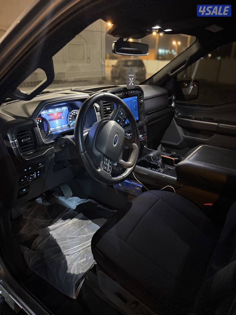 للبيع وانيت فورد fx4 شرط الفحص بل كامل7