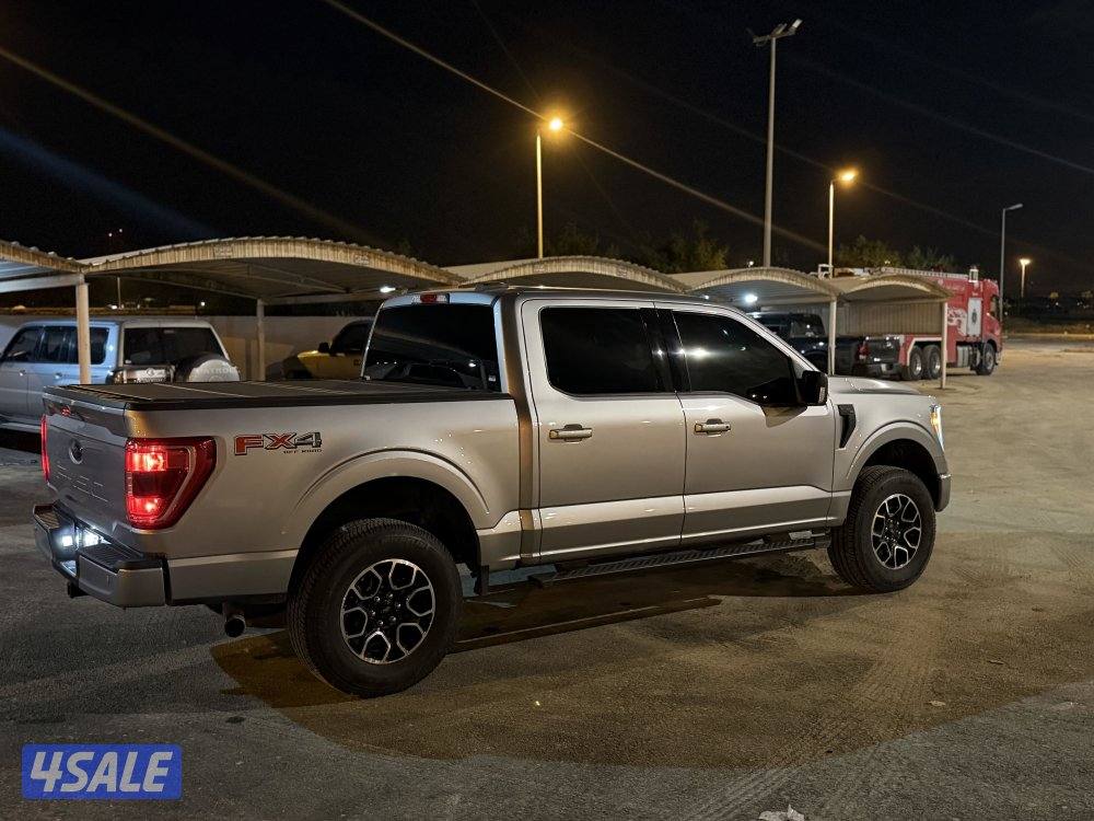 للبيع وانيت فورد fx4 شرط الفحص بل كامل9