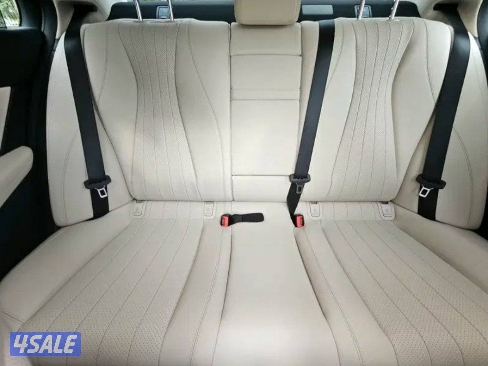 Mercedes E200 2023 avantgarde extremely good condition, only 4500 km14