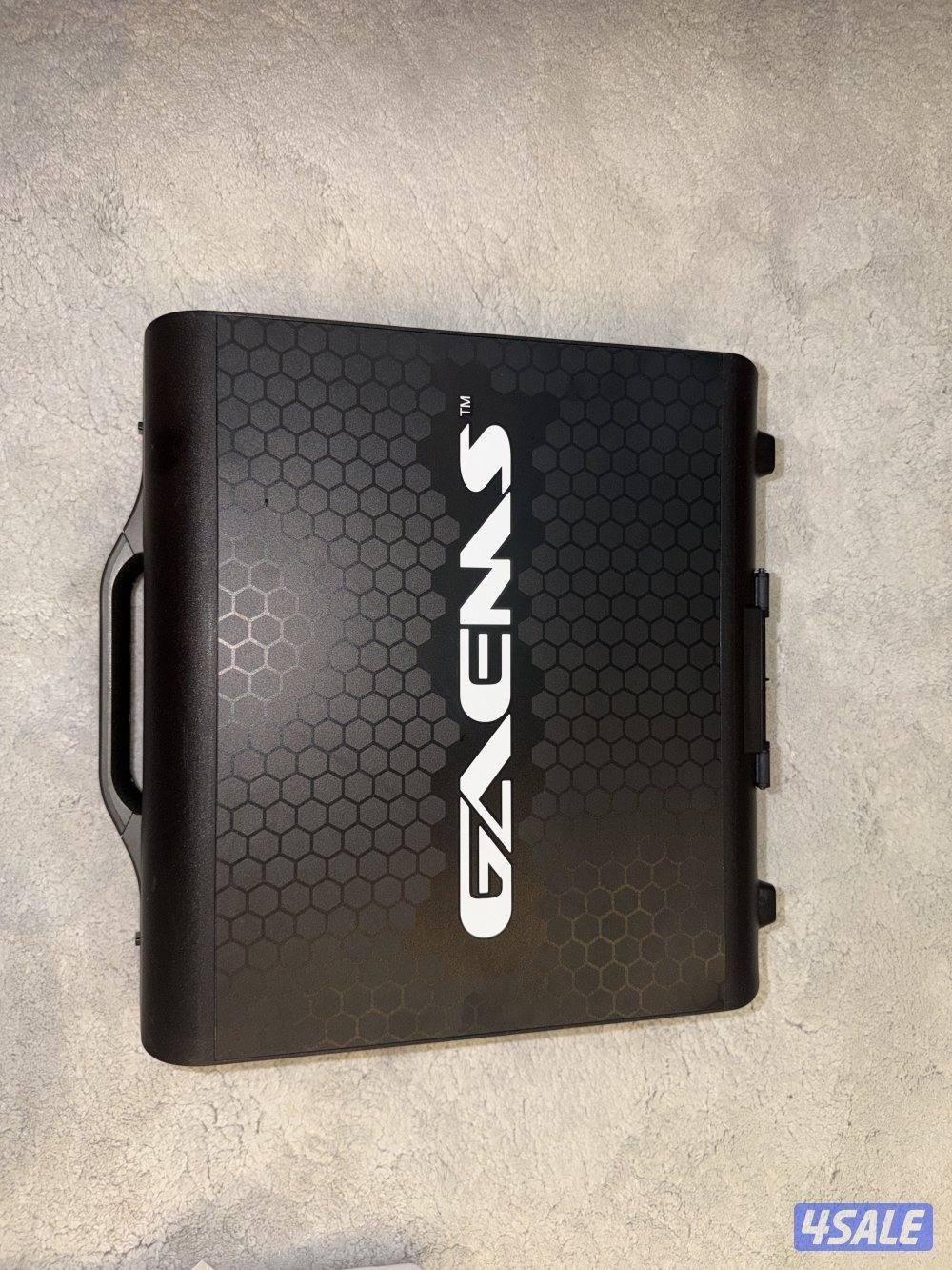 جنطه شاشه مافيها اي خراب يجي معاها واير HDMI و واير حق الشاشه جديد1