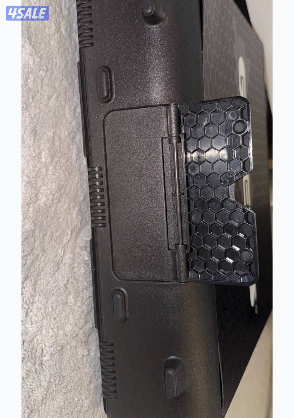 جنطه شاشه مافيها اي خراب يجي معاها واير HDMI و واير حق الشاشه جديد3