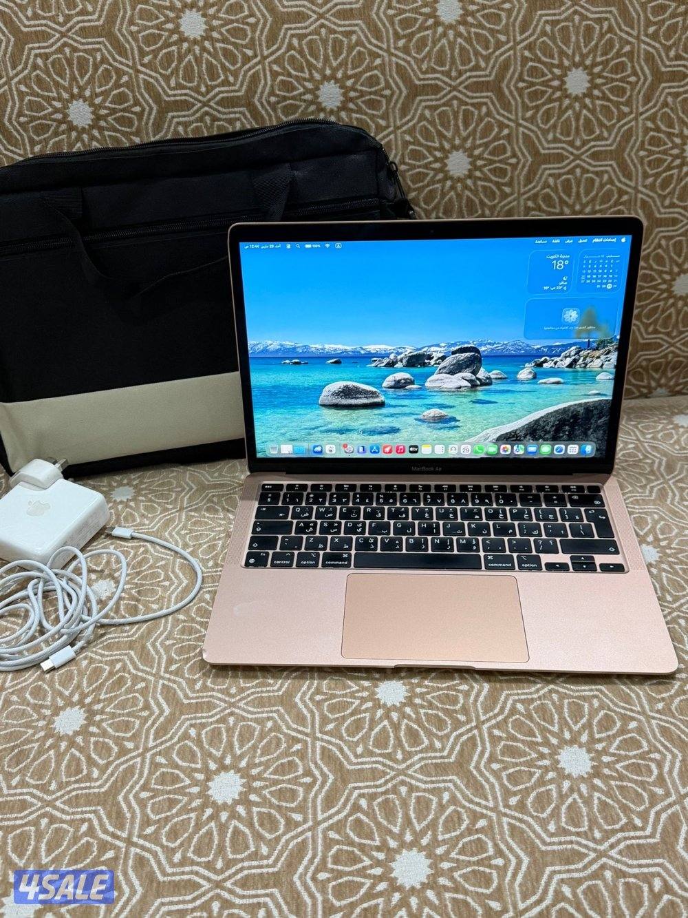 ماك بوك اير M11