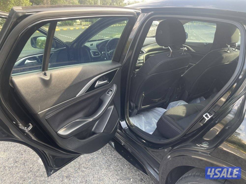 للبيع استعمال سيده بحاله ممتازه قابل للمساومه11