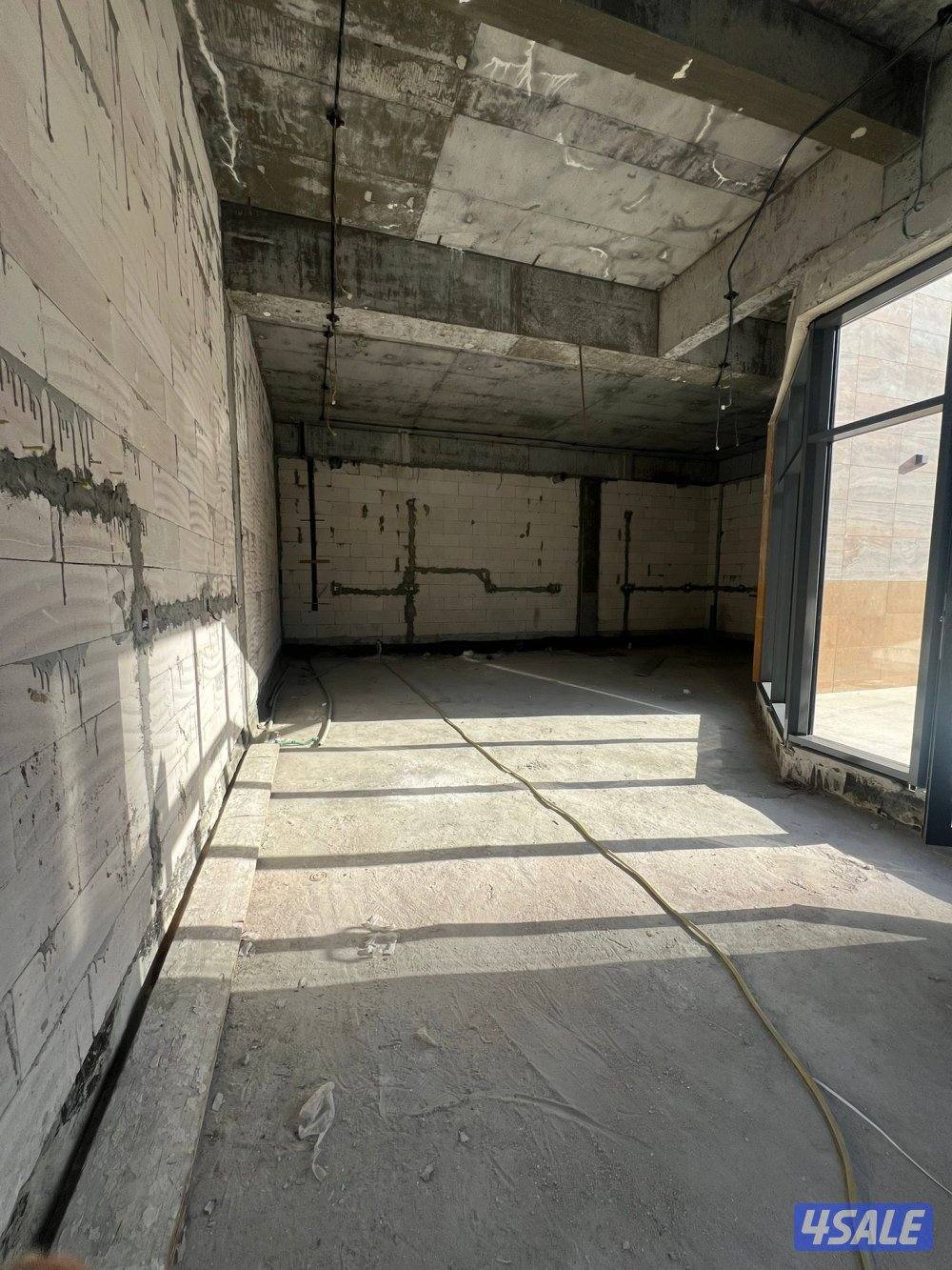 للإيجار محل جديد موقع ممتاز شارع البلاجات بجانب إشارة شوبيز1