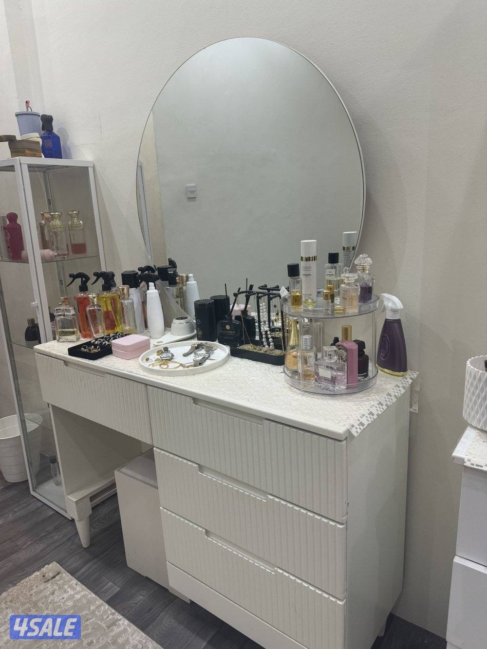 للبيع غرفه نوم2