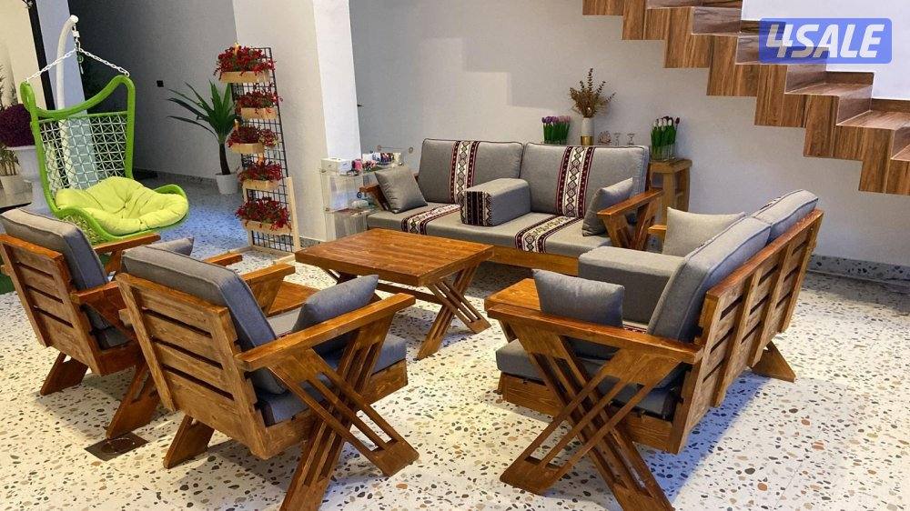 كراسي كراسي حديد+كراسي خشب +اطقم سعودي+ فرش +طرابيل8