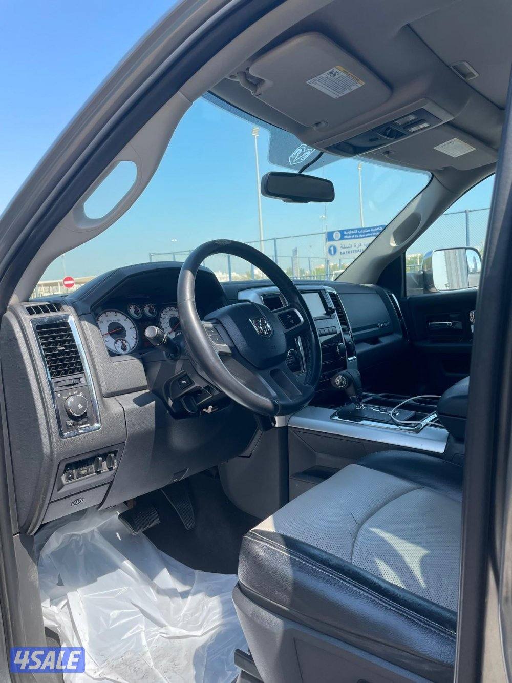 للبيع دوج رام Larami أعلى فئة 

الموديل 2011
الممشى 255
وارد كندا 

ال4