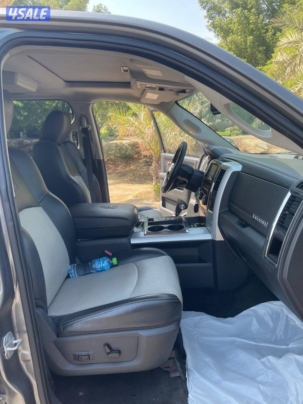 للبيع دوج رام Larami أعلى فئة 

الموديل 2011
الممشى 255
وارد كندا 

ال5