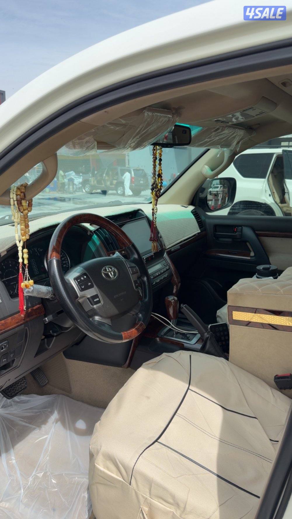 للبيع لاند كروزر GXR 8 سلندر4