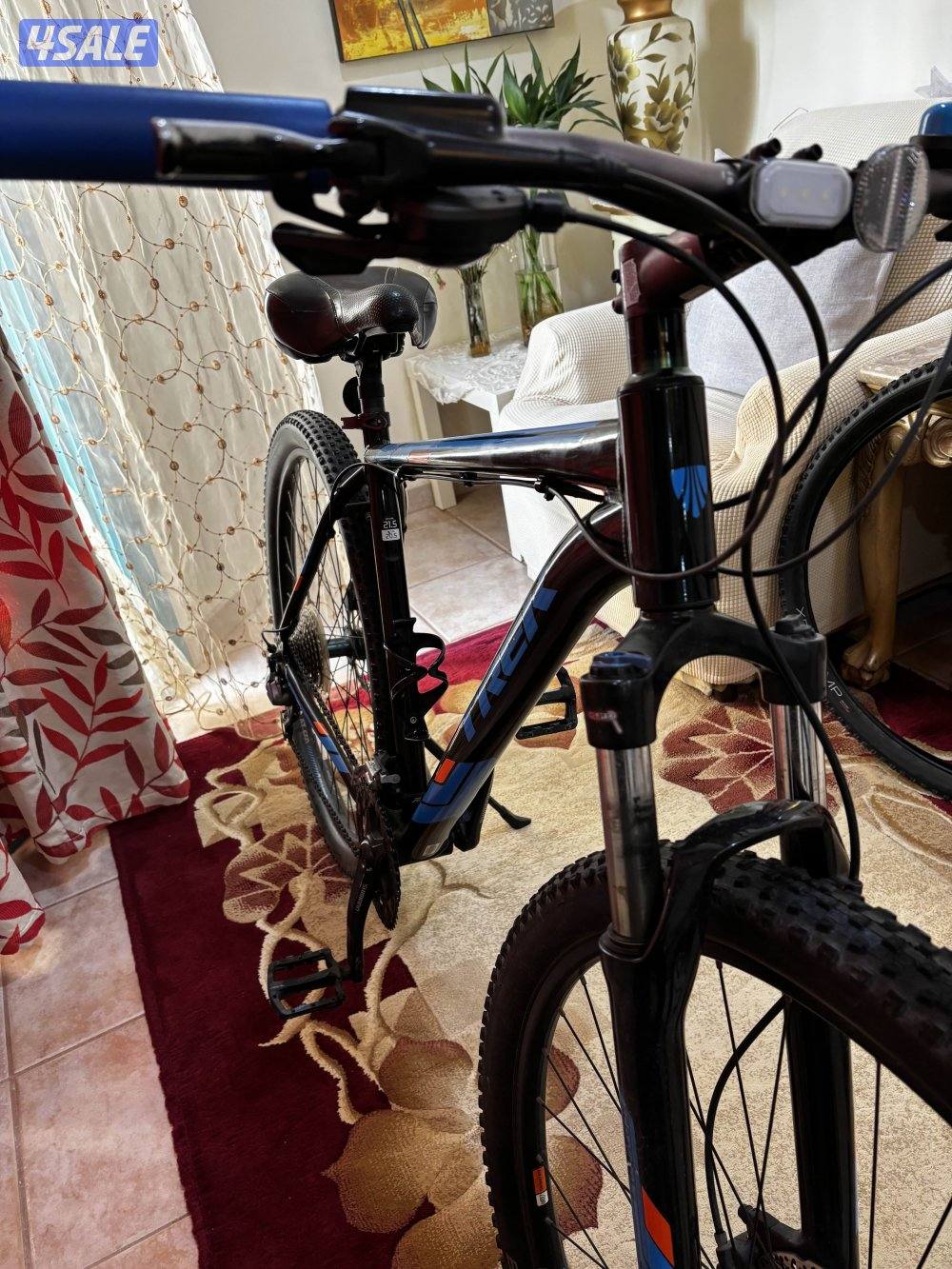 Trek Marlin 7 (29-inch wheels)0