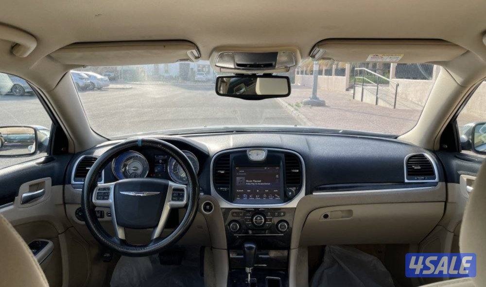 للبيع كرايسلر 2014 شرط الفحص4