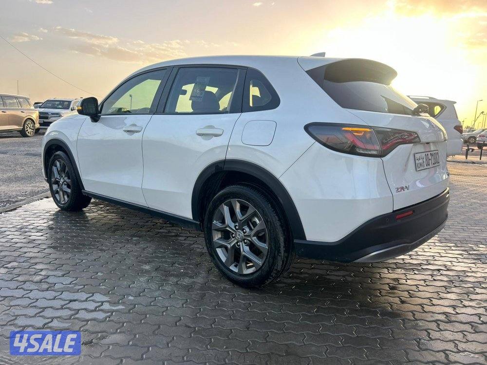 هوندا ZR-V موديل 2024 ماشى 50.000 k.m  وارد الغانم2