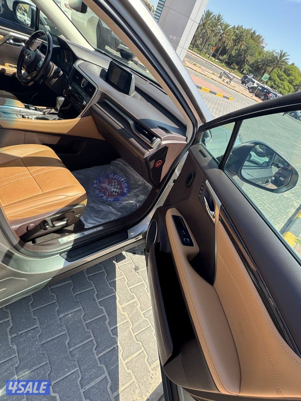 للبيع لكزسRX5