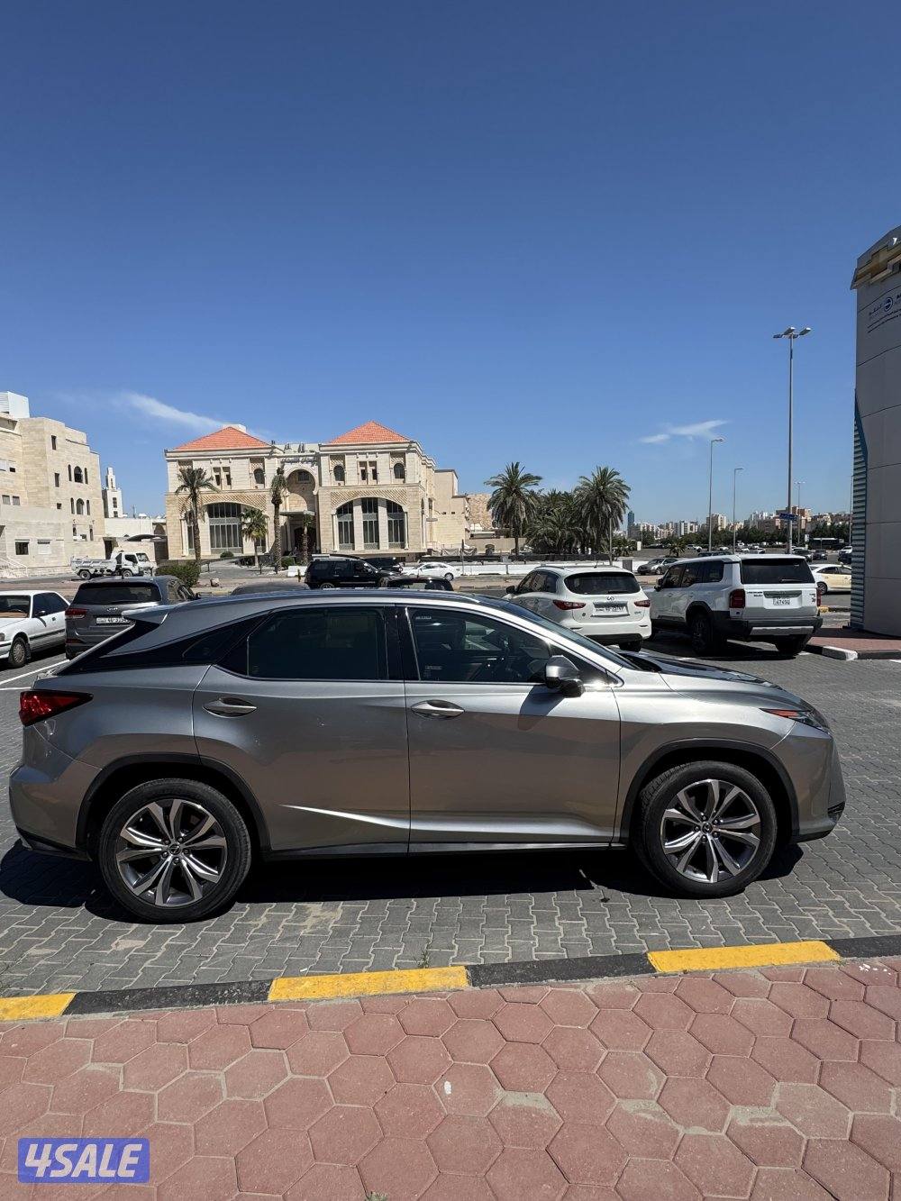 للبيع لكزسRX10