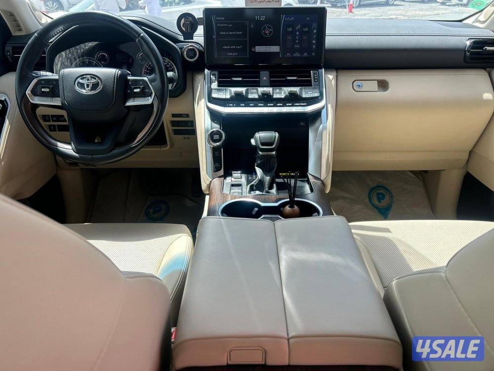 تويوتا لاند كروزر GX.R AEROs  twin turbo.V6 موديل 2024 ماشى 88.000 k.m6