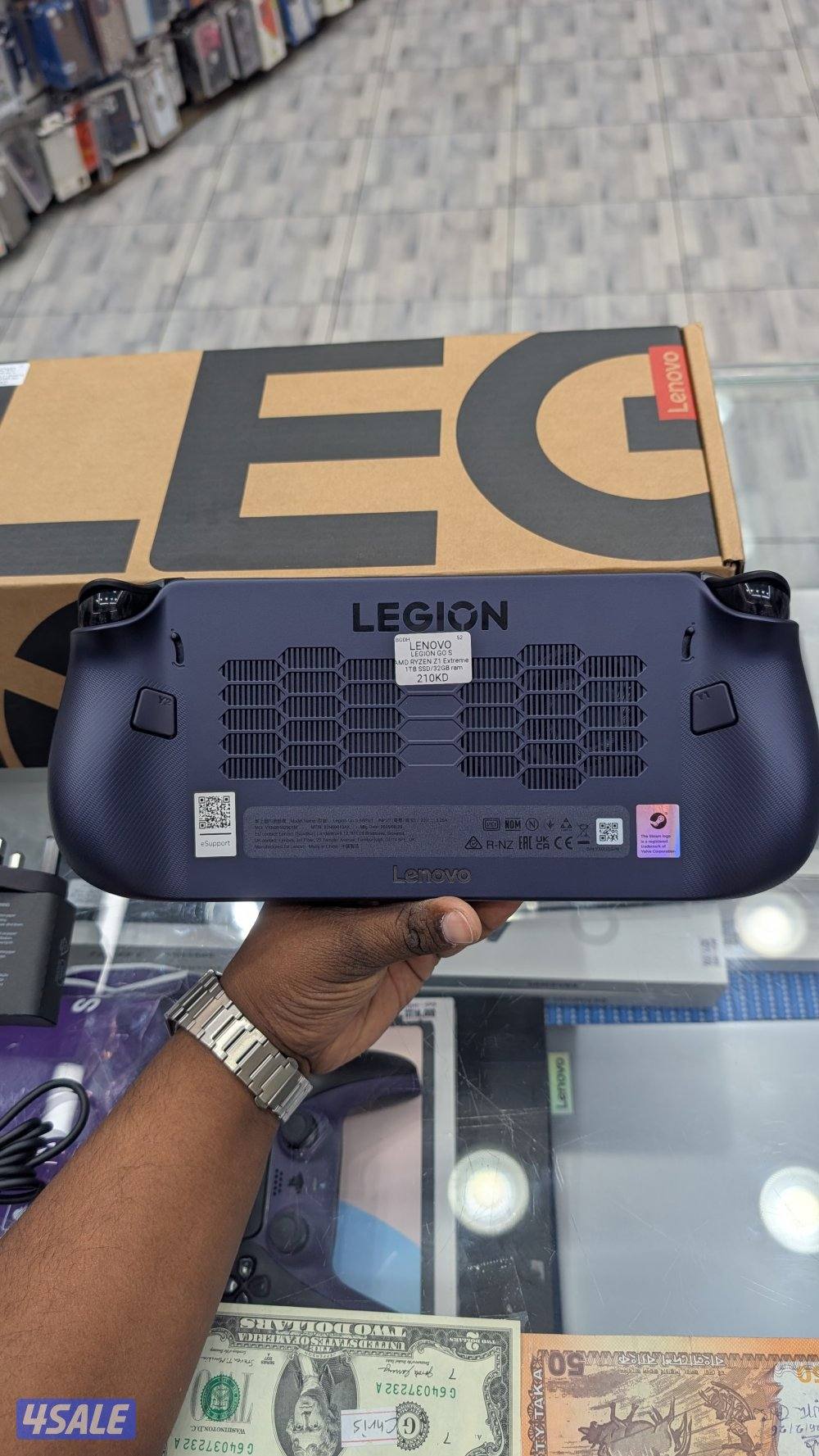 Lenovo legion go S (Z1 EXTREME)4