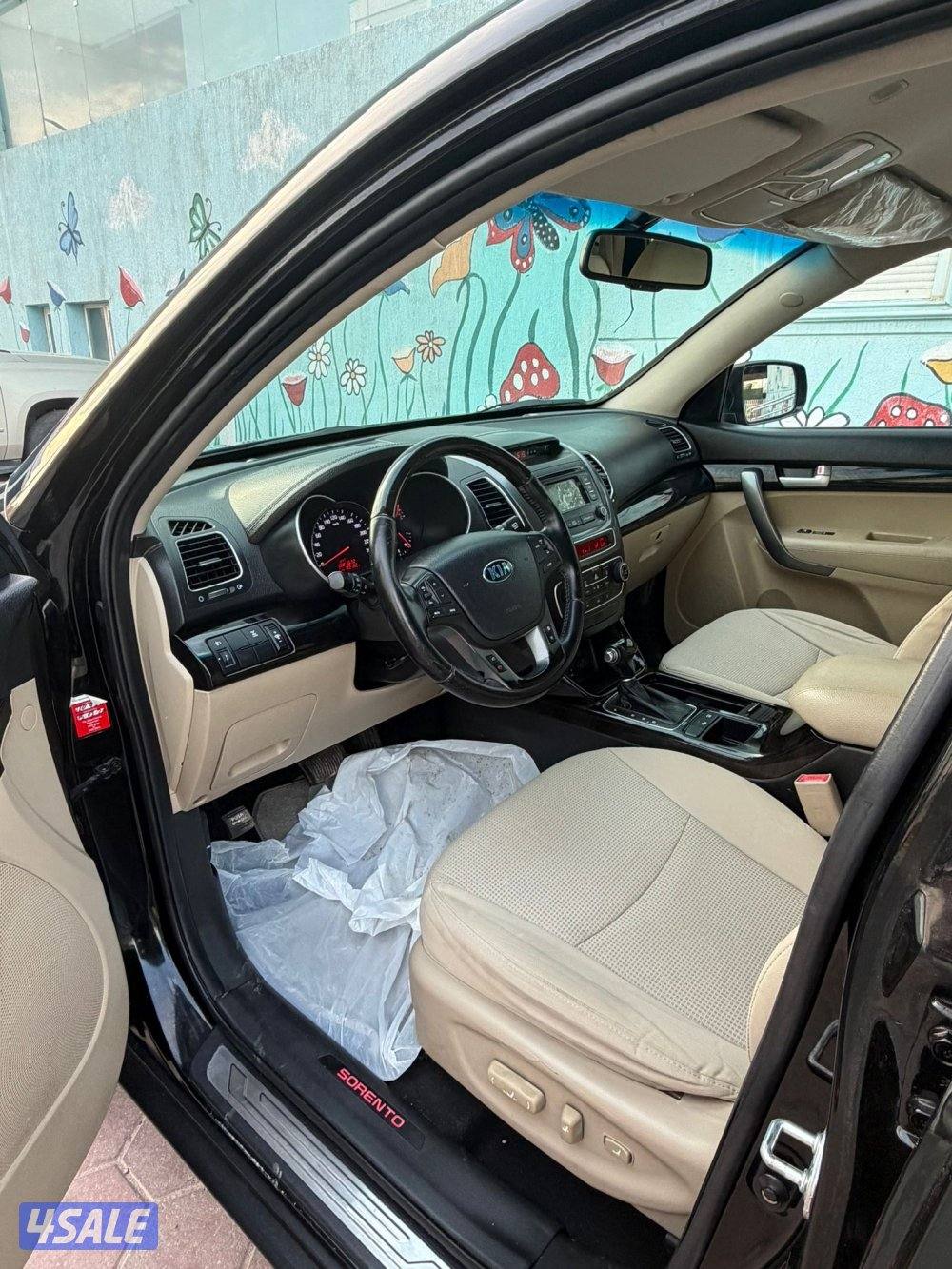 للبيع كيا سورينتو موديل 20155
