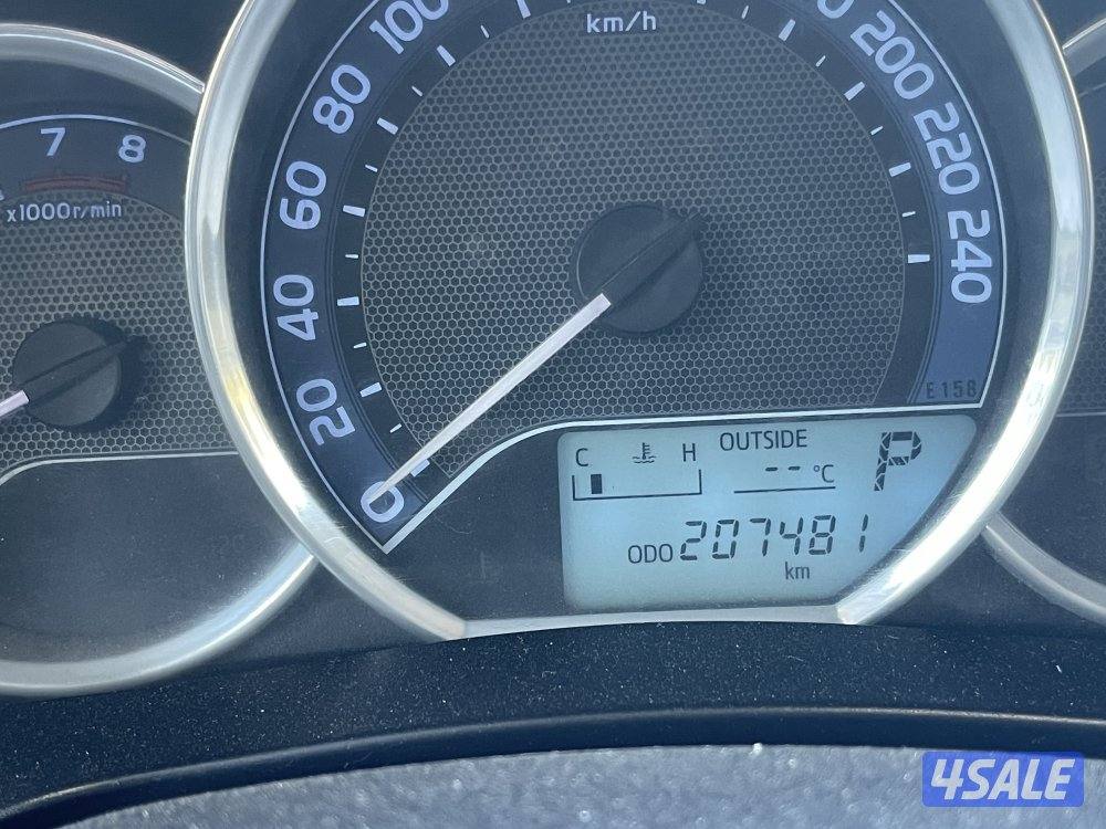 للبيع كرولا 2016 بحاله ممتازه شرط الفحص1