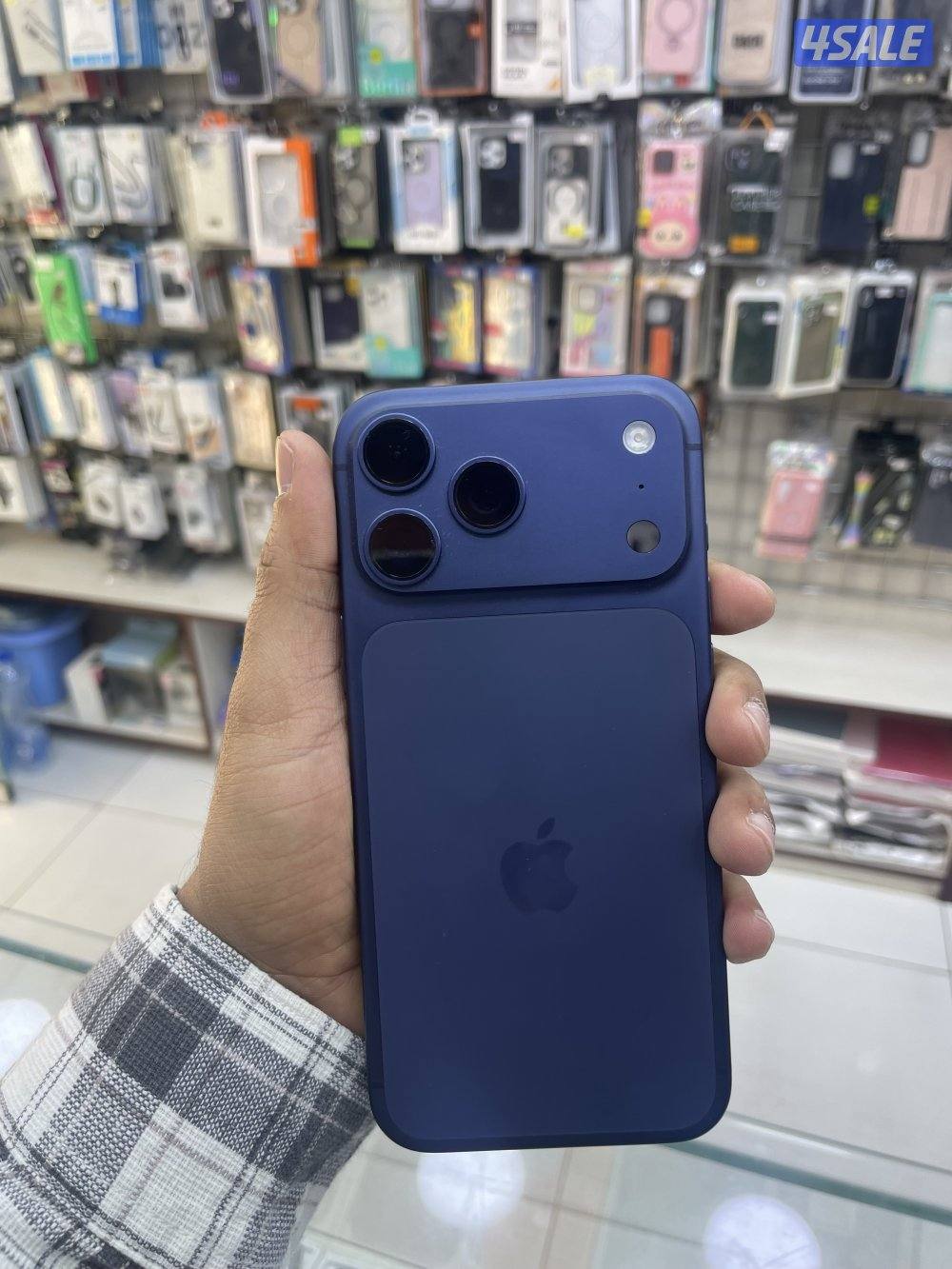 Iphone 17 pro max 256 gb comes with an 0 cycle count1