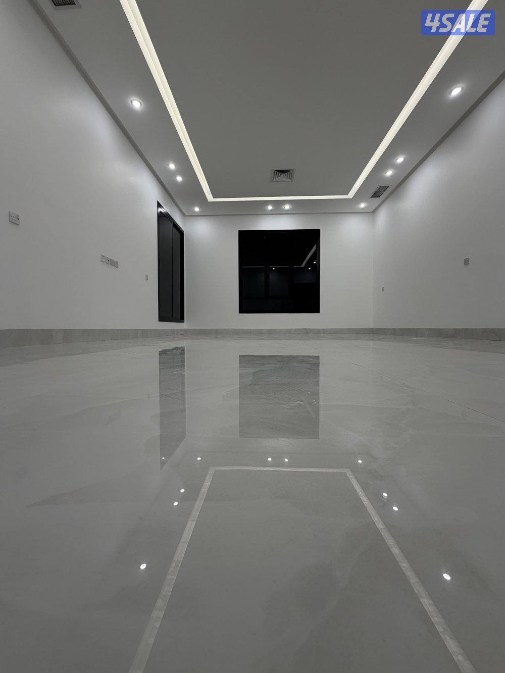 للايجار شقه ديلوكس (روف) في المسايل مساحة ١٦٠ متر0