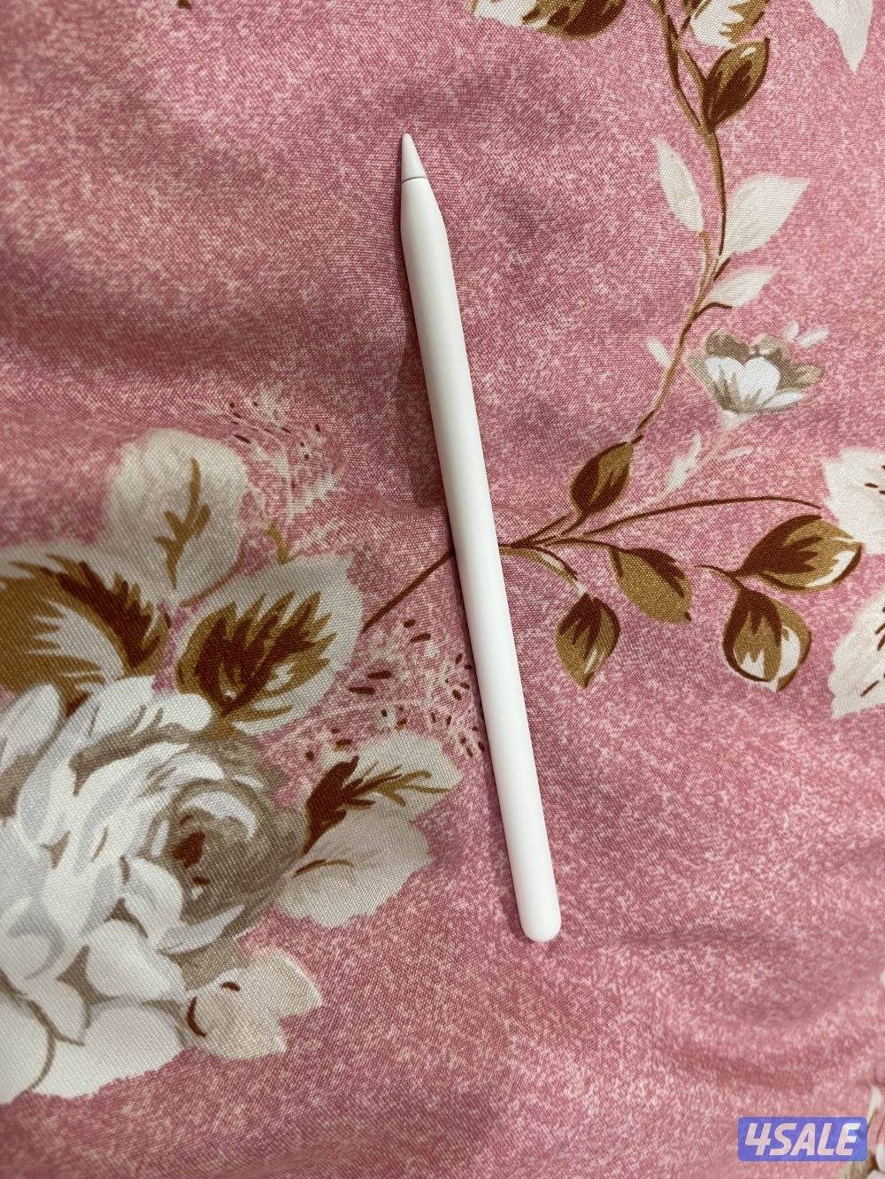 قلم ايباد ابل برو الاصلي نظيف وشغال تمام حق ام فور وام فايف1