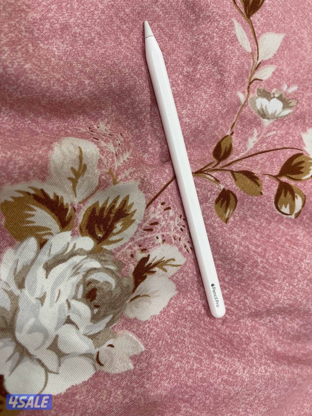 قلم ايباد ابل برو الاصلي نظيف وشغال تمام حق ام فور وام فايف5