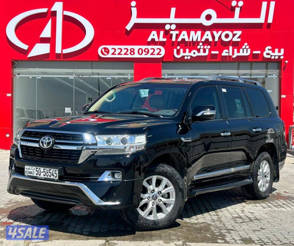 تويوتا لاند كروزر GX.R-V8 موديل 2018 ماشى 120.000 k.m وارد الساير.0