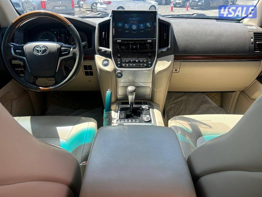 تويوتا لاند كروزر GX.R-V8 موديل 2018 ماشى 120.000 k.m وارد الساير.6