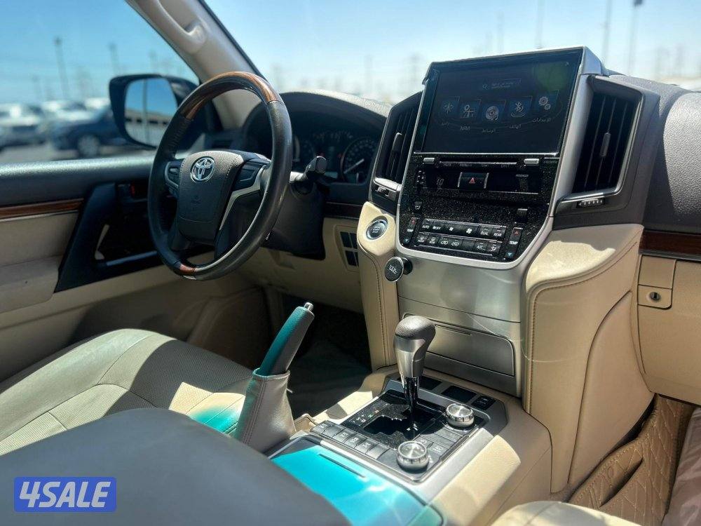 تويوتا لاند كروزر GX.R-V8 موديل 2018 ماشى 120.000 k.m وارد الساير.7