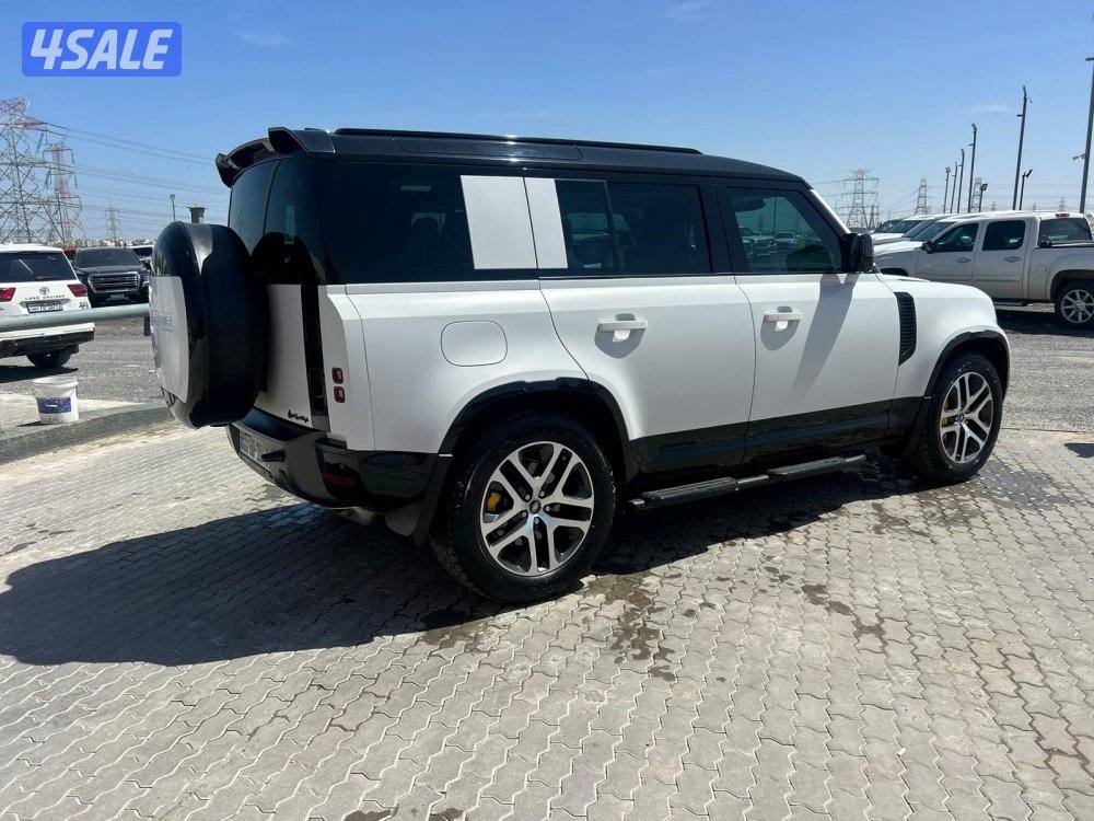 لاندروفر ديفندر 110-V6 موديل 2025 ماشى 46.000 k.m وارد الغانم.3