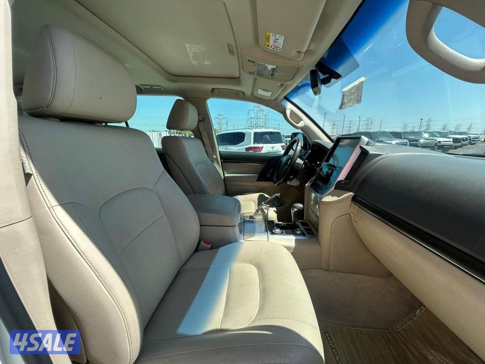 لاند كروزر GX.R-قراند تورينق .V8 موديل 2019 ماشى 89.000 k.m5