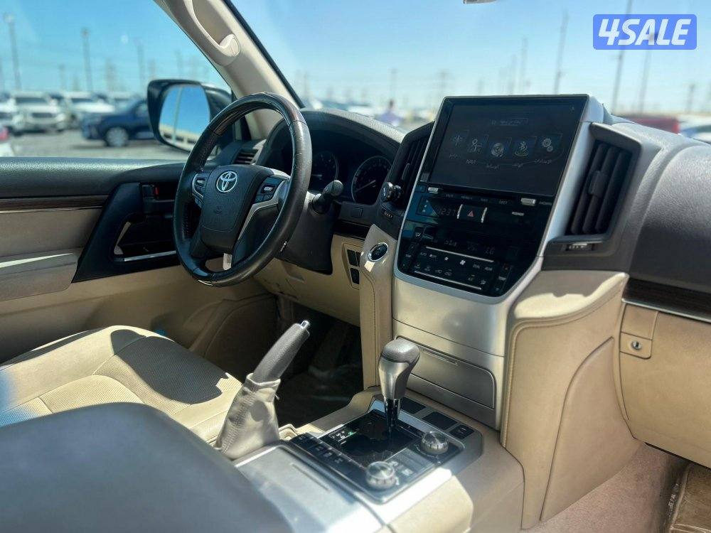 لاند كروزر GX.R-قراند تورينق .V8 موديل 2019 ماشى 89.000 k.m7