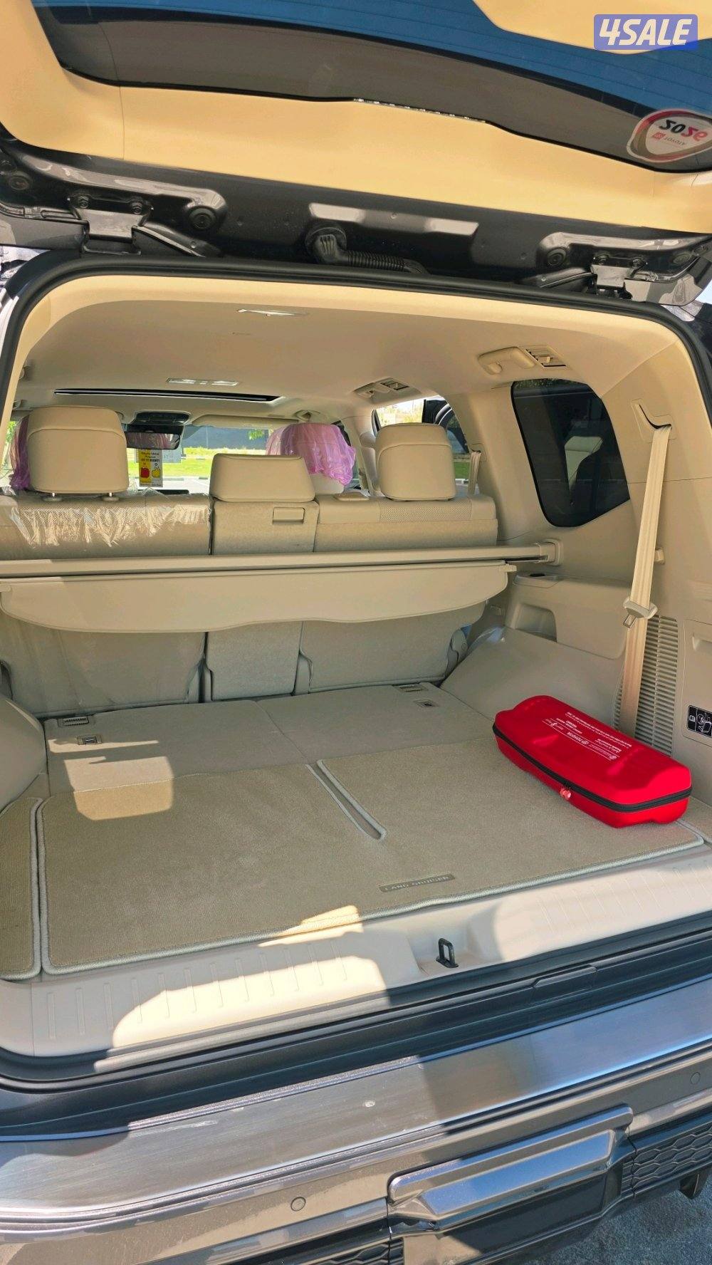 Land Cruiser only 1900km7