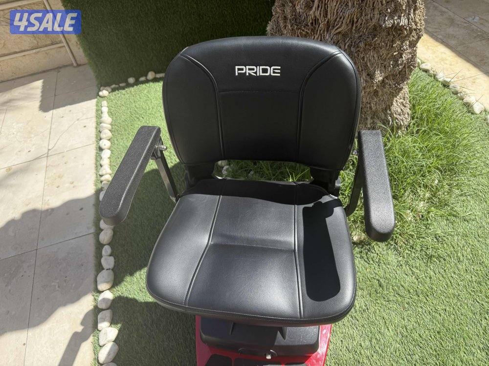كرسي كهربائي متحرك لذوي الاحتياجات الخاصه3
