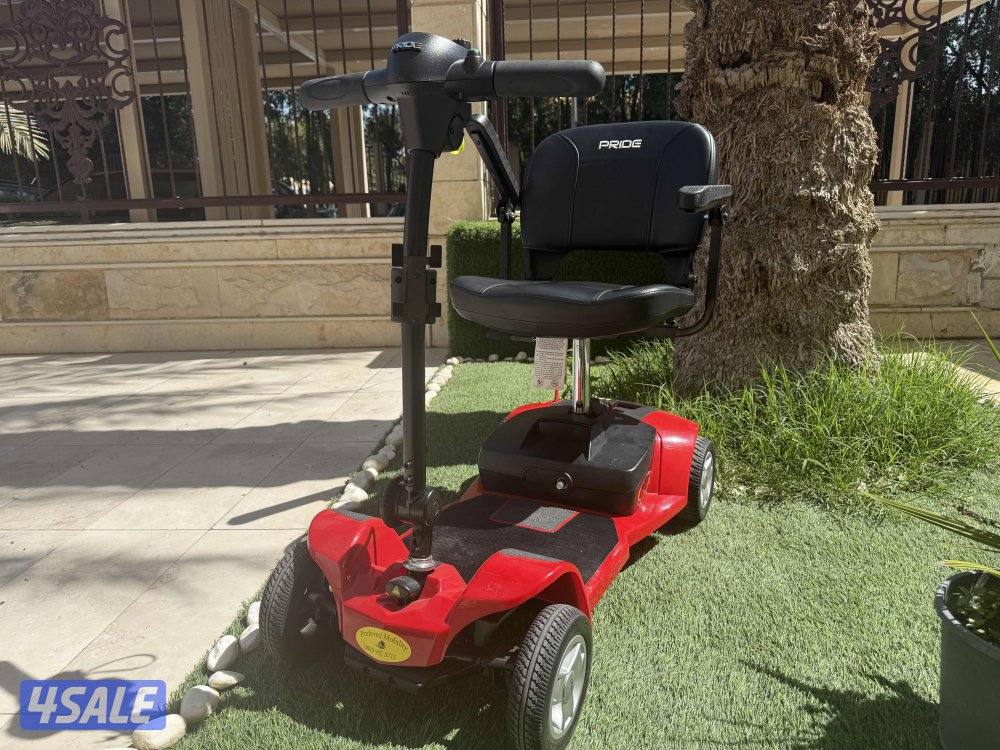 كرسي كهربائي متحرك لذوي الاحتياجات الخاصه5