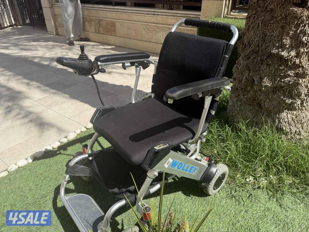 كرسي كهربائي متحرك لذوي الاحتياجات الخاصه9