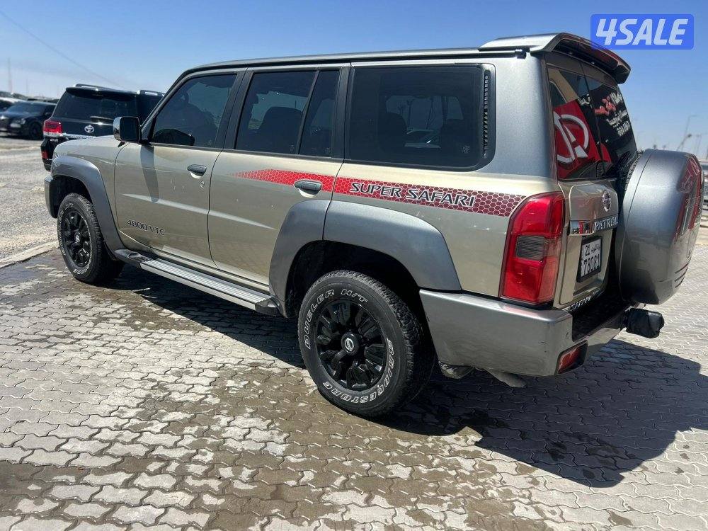 نيسان باترول سفارى موديل 2018 ماشى 240.000 k.m  وارد الخليج.2