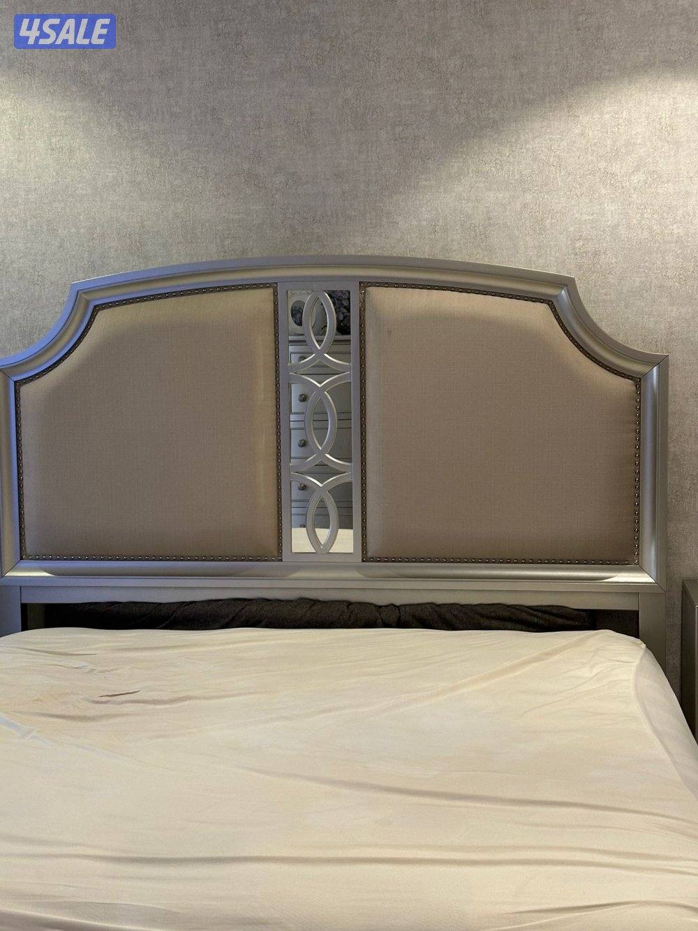 غرفة من ميداس سعر الشراء 1500 سعر البيع تواصل فقط3