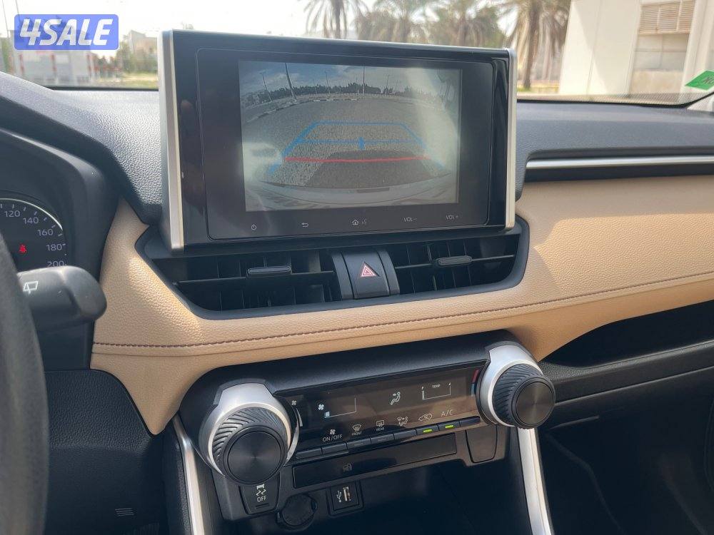 موديل 2023 عداد 42 الف6