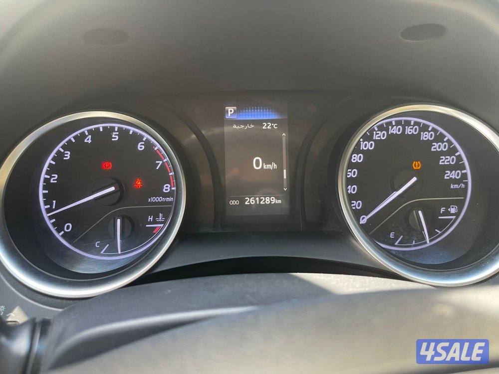 للبيع كامري موديل 2018 شرط الفحص سيرفس منتظم8