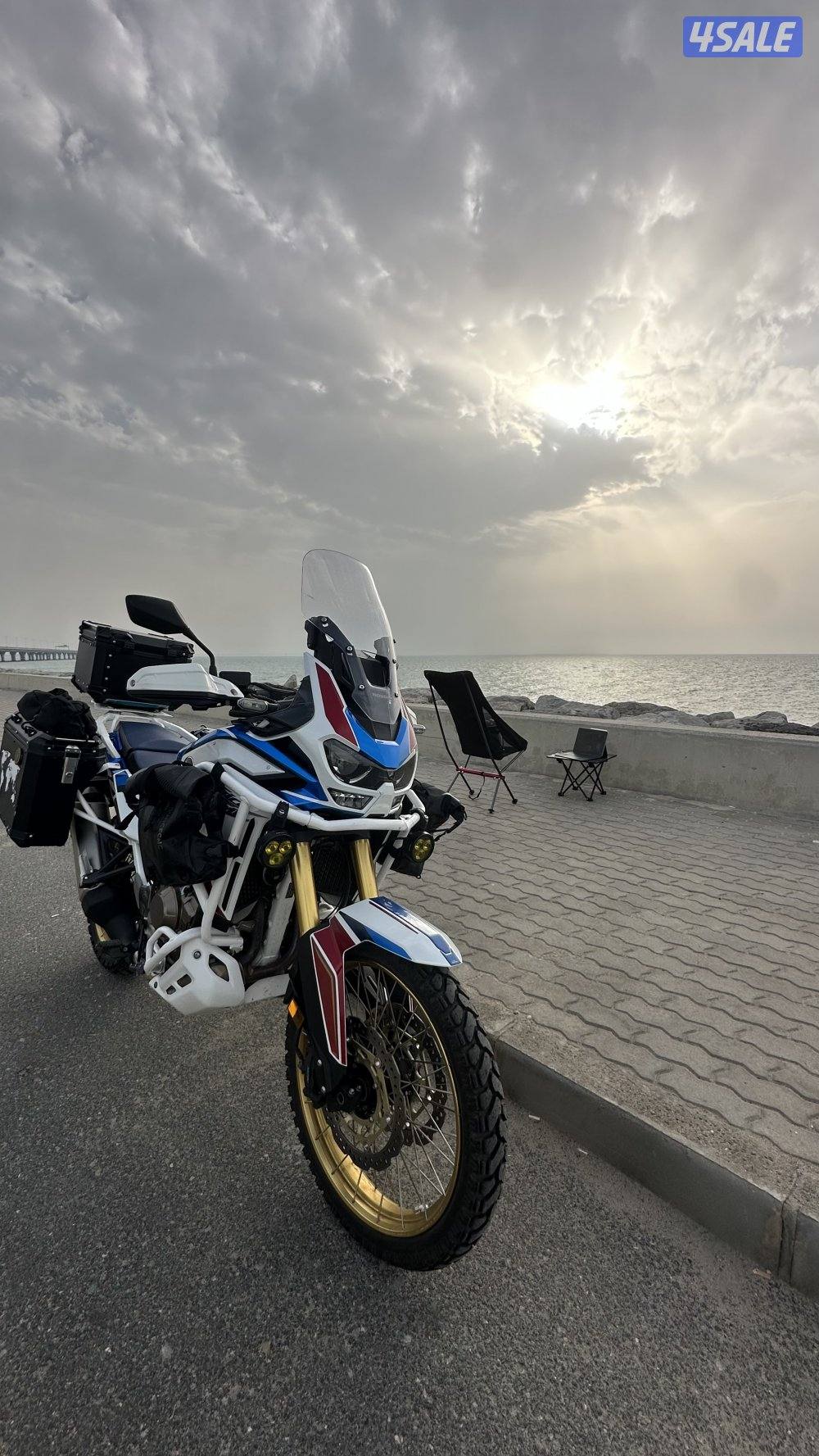 للبيع سيكل هوندا افريكا توين ٢٠٢١ او البدل0