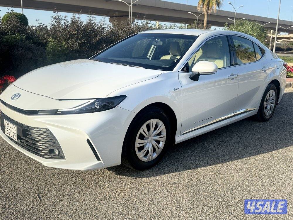 تويوتا كامري - موديل 2025 - عداد 20 الف -3