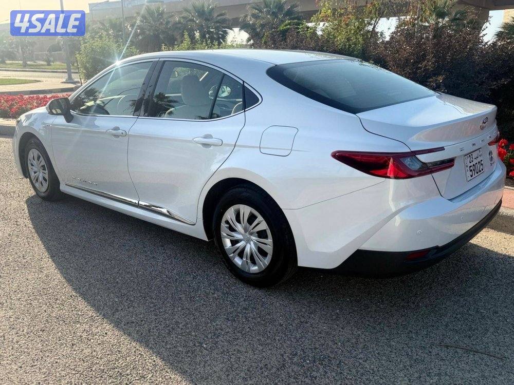 تويوتا كامري - موديل 2025 - عداد 20 الف -4