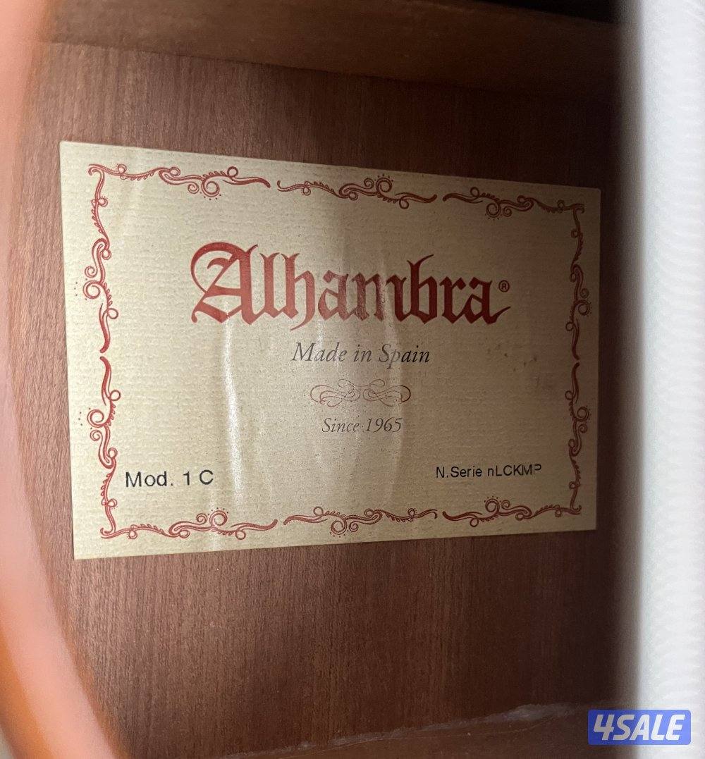 Classical Guitar Alhambra 1C3