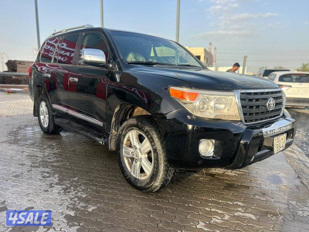 لاند كروزر GX.R -V8 موديل 2012 ماشى 520.000 k.m  وارد الساير.1