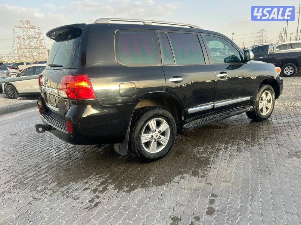 لاند كروزر GX.R -V8 موديل 2012 ماشى 520.000 k.m  وارد الساير.3