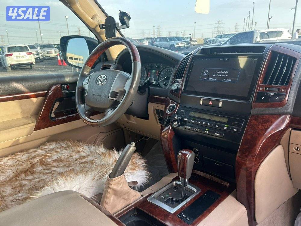 لاند كروزر GX.R -V8 موديل 2012 ماشى 520.000 k.m  وارد الساير.7