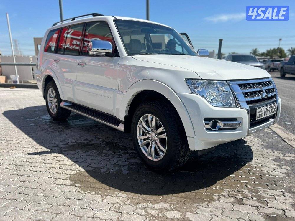 ميتسوبيشى باجيرو GLS -V6 موديل 2021 ماشى 30.000 k.m وارد الملا .1